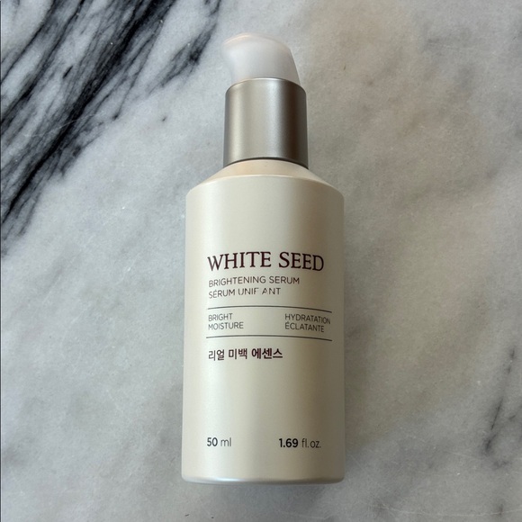White Seed Brightening Serum - Picture 1 of 9
